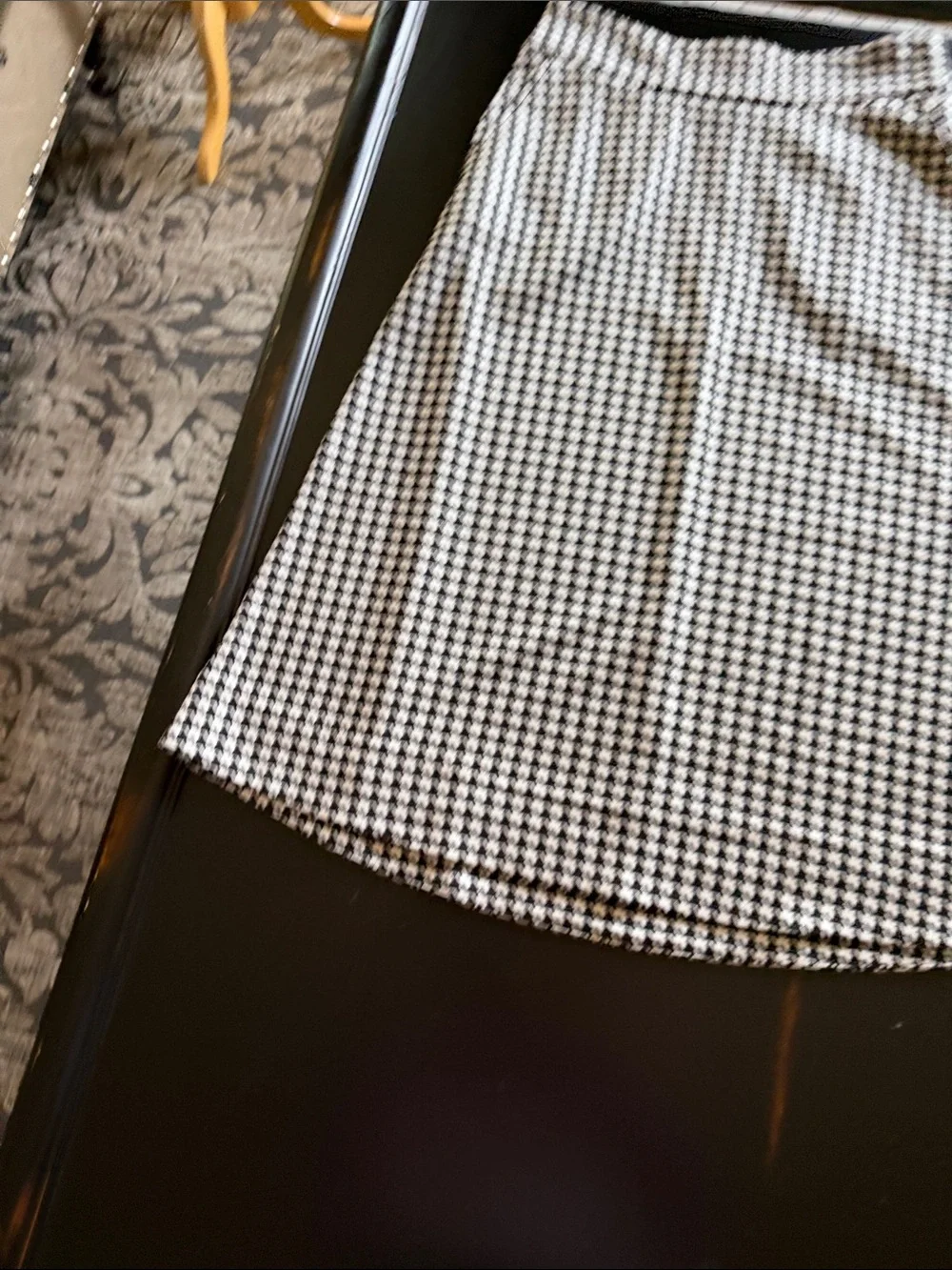 Cabi Black & White Houndstooth A-Line Women's Skirt